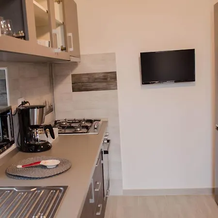 Dora * Брашов